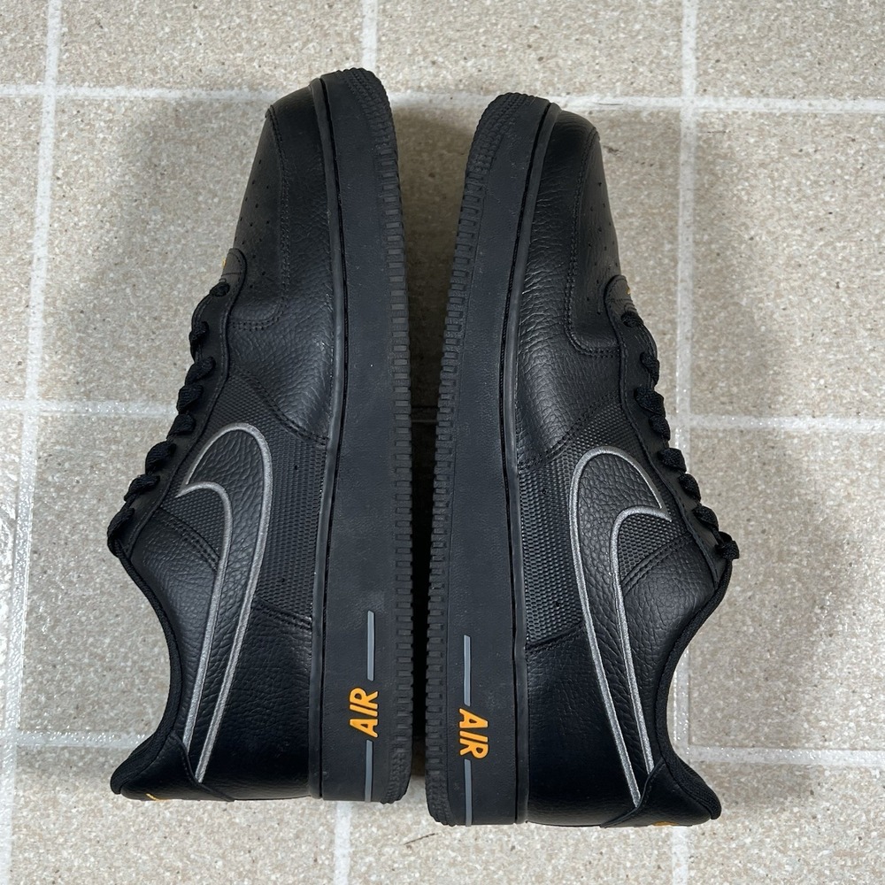 NIB Men Nike Air Force 1 Low Black Laser Orange  IB7677-001 Size 11 - Picture 7 of 8